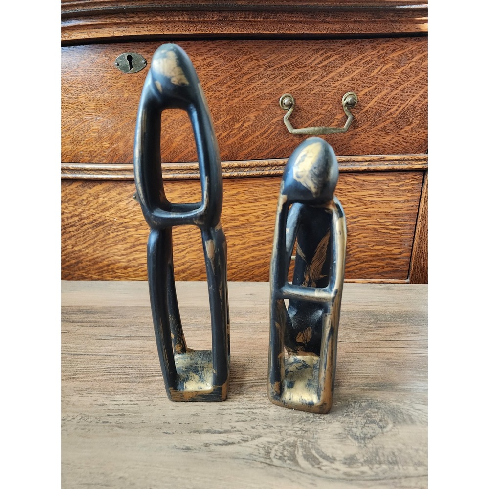 2 Abstract Figure Decorations